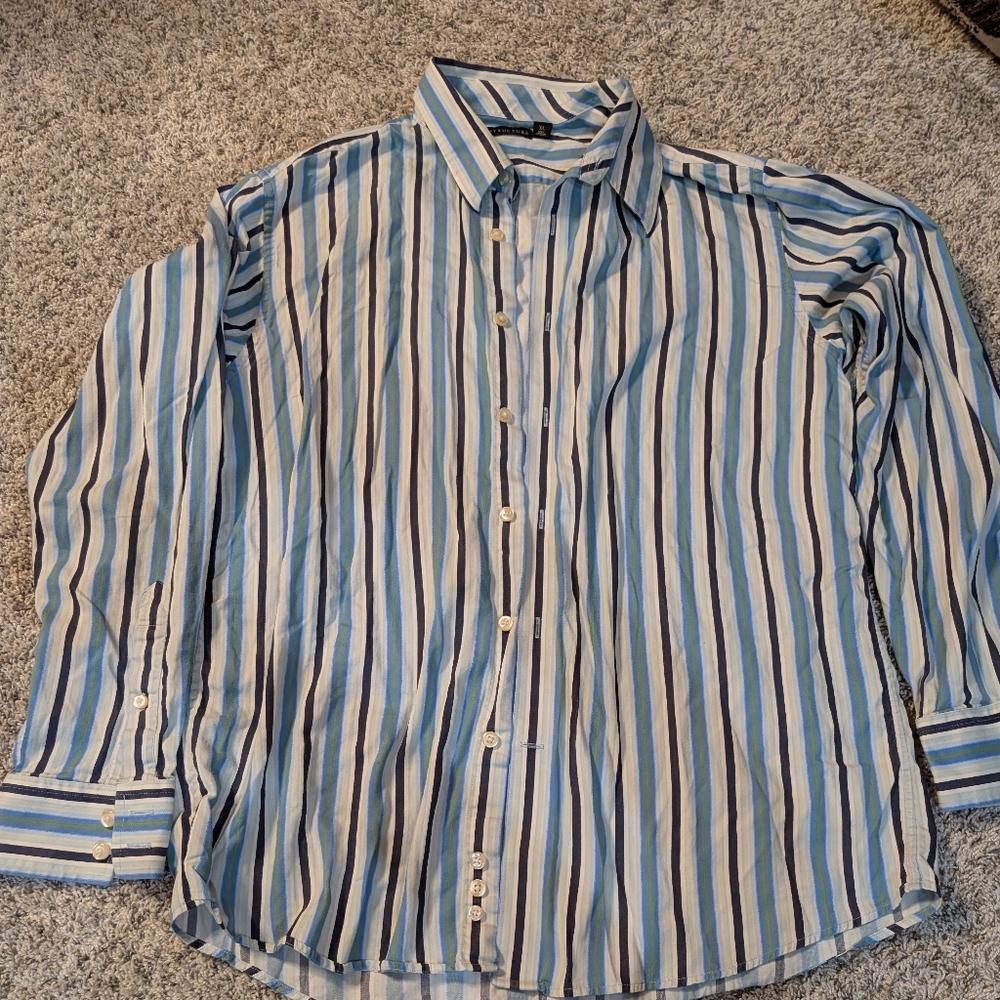 Vintage structure button down